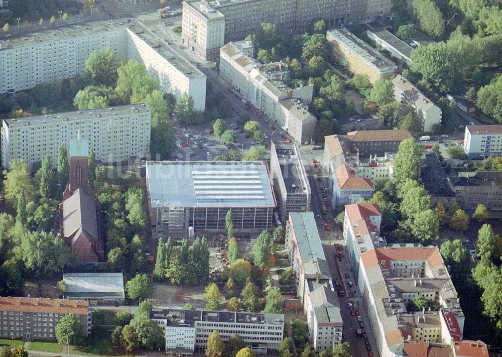 Luftaufnahme Berlin - Friedrichshain - Schulum- und Neubau an der Palisadenstraße in Berlin - Friedrichshain.