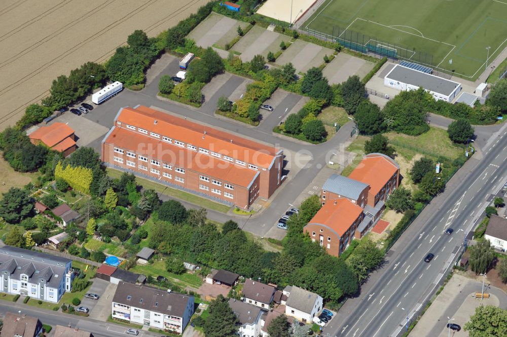 Unna von oben - Schulungszentrum mit Lagerhalle in Unna in Nordrhein-Westfalen