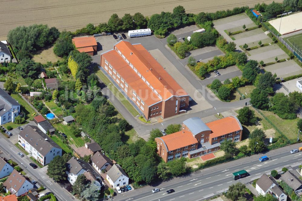 Unna aus der Vogelperspektive: Schulungszentrum mit Lagerhalle in Unna in Nordrhein-Westfalen