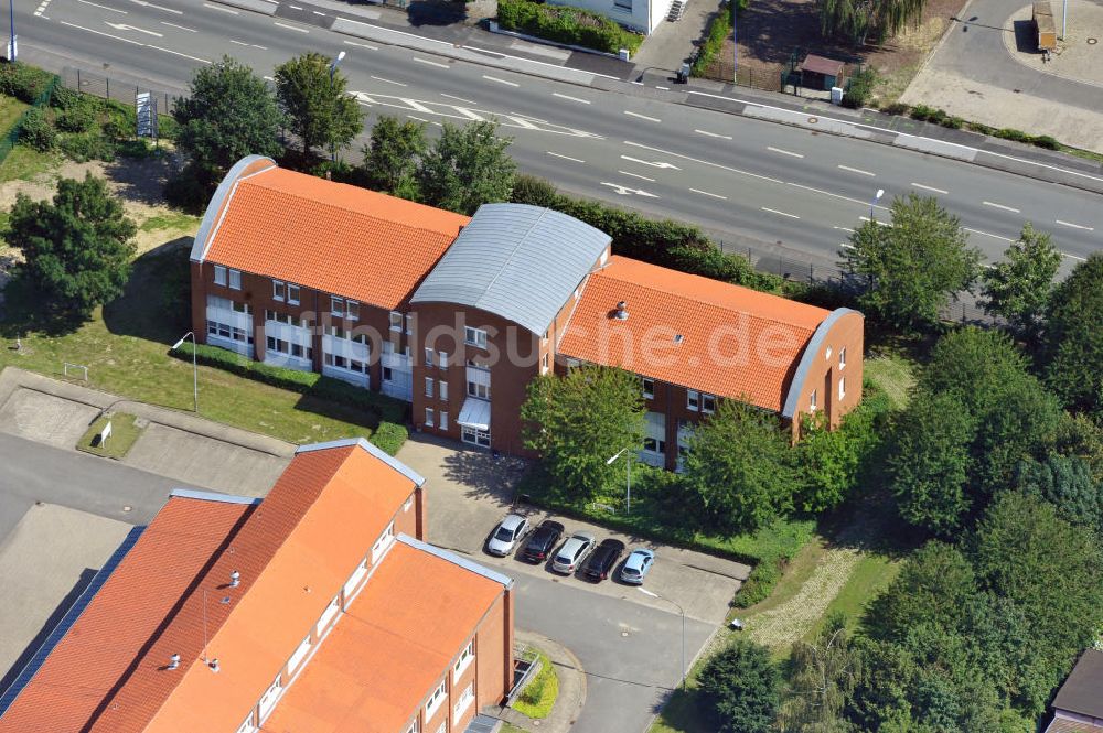 Unna von oben - Schulungszentrum mit Lagerhalle in Unna in Nordrhein-Westfalen