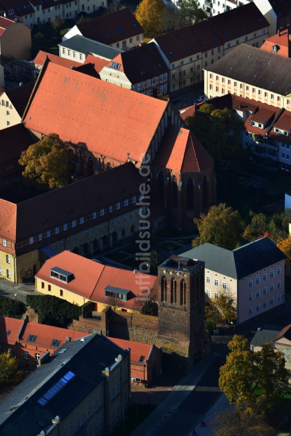 Prenzlau aus der Vogelperspektive: Schwedter Torturm in Prenzlau im Bundesland Brandenburg