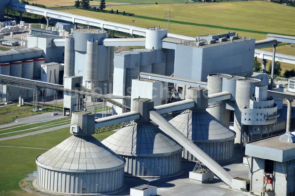 Luftbild Bernburg - Schwenk Zementwerk Bernburg in Sachsen-Anhalt