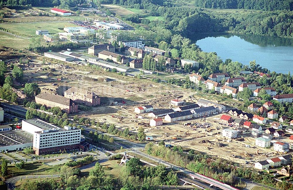 Luftbild Schwerin / Mecklenburg Vorpommern - Schwerin / Mecklenburg Vorpommern Blick auf den Umbau des ehemaligen russischen Kasernengeländes in ein Wohngebiet in Schwerin / Mecklenburg Vorpommern 06