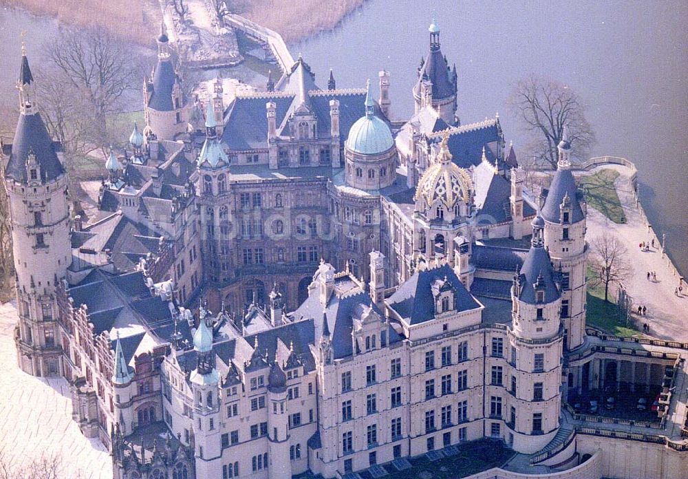 Schwerin / MV aus der Vogelperspektive: Schweriner Schloß.