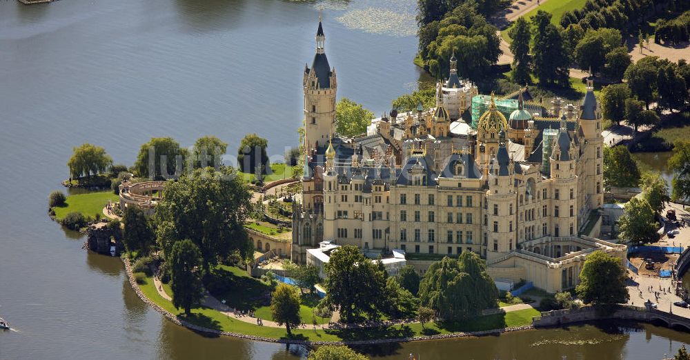 Luftaufnahme Schwerin - Schweriner Schloss