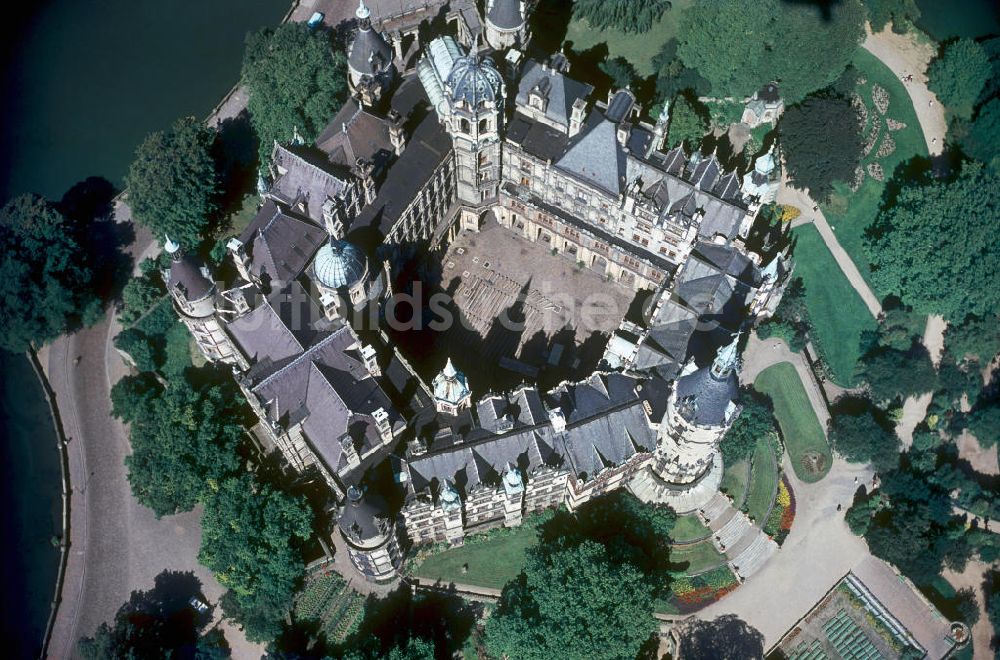 Schwerin aus der Vogelperspektive: Schweriner Schloss