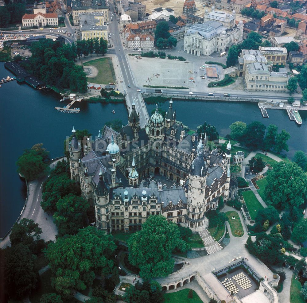 Schwerin aus der Vogelperspektive: Schweriner Schloss