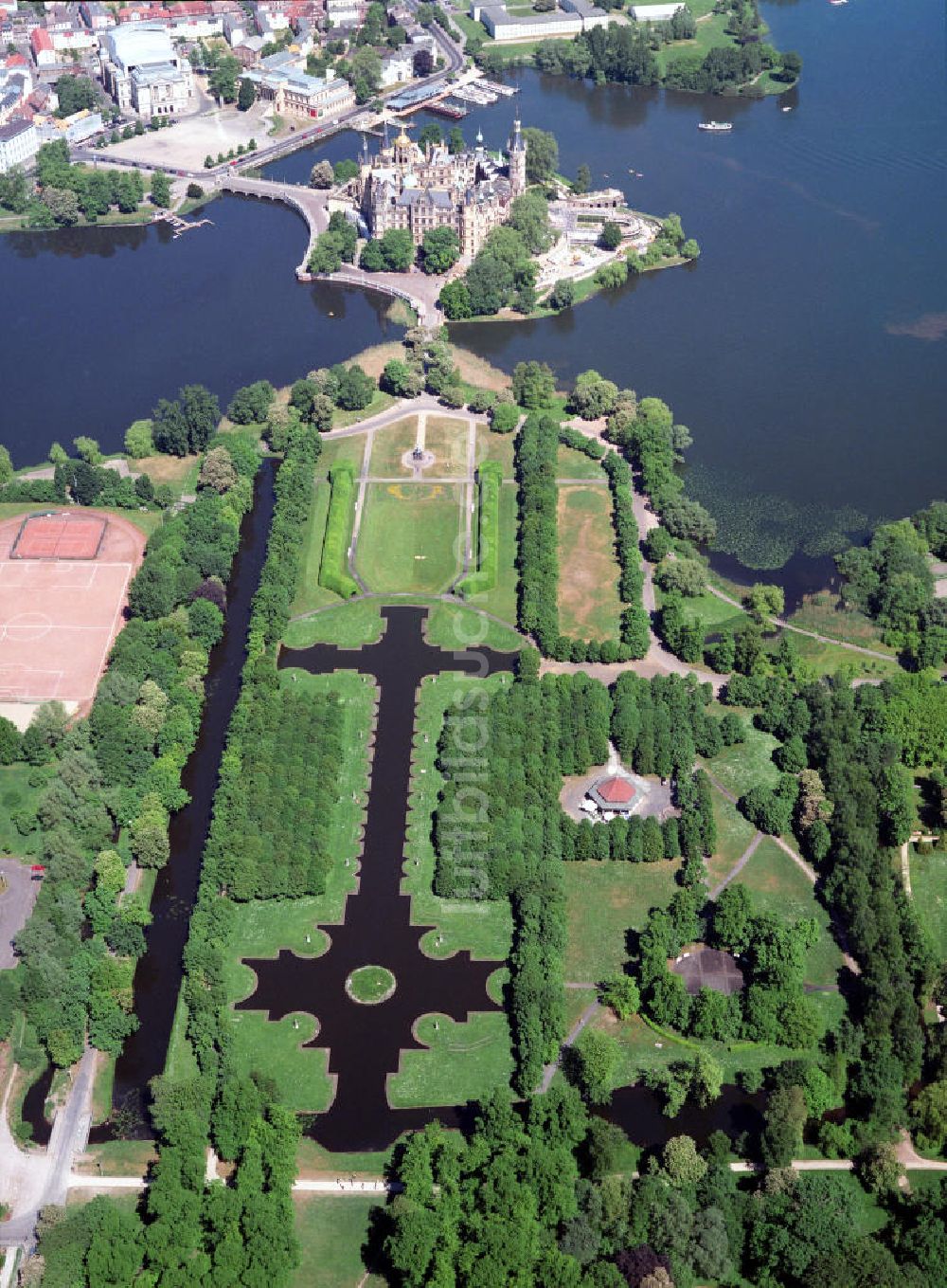 Luftaufnahme Schwerin - Schweriner Schloß