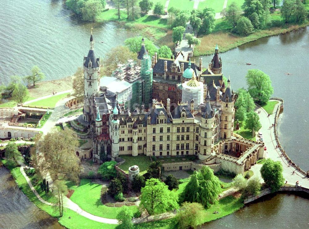 Luftaufnahme Schwerin - Schweriner Schloß