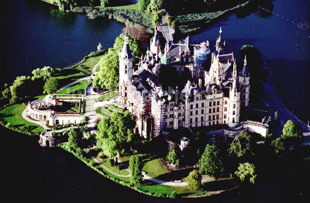 Schwerin / Mecklenburg Vorpommern von oben - Schweriner Schloßinsel