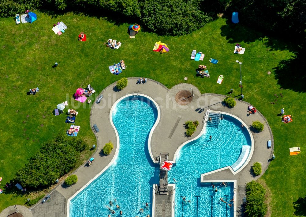 Herne aus der Vogelperspektive: Schwimmbad Südpool in Herne im Bundesland Nordrhein-Westfalen