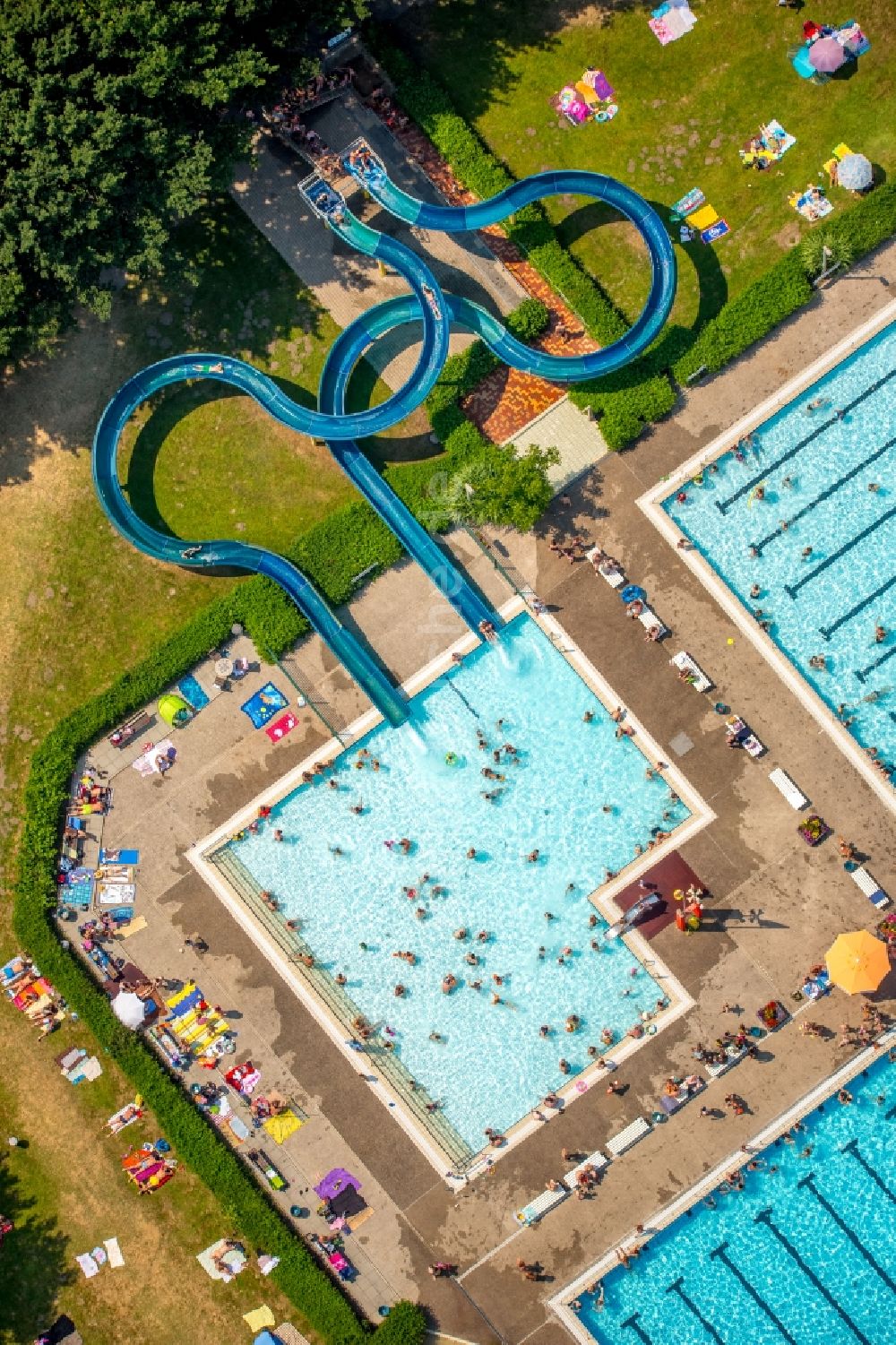 Luftaufnahme Hamm - Schwimmbecken am Freibad der Freizeiteinrichtung Freibad Süd in Hamm im Bundesland Nordrhein-Westfalen