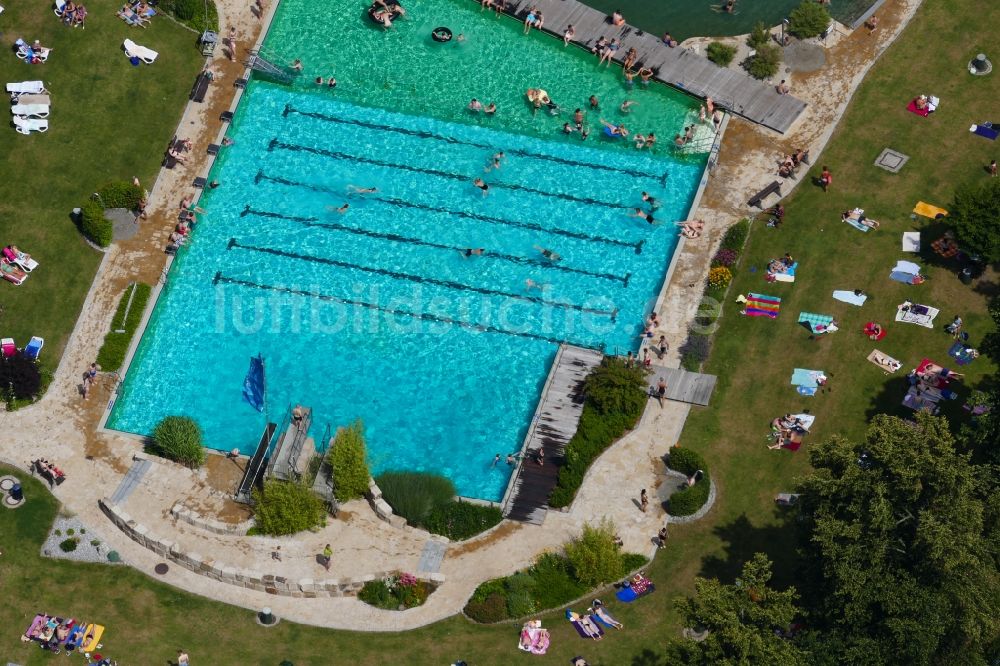 Luftbild Göttingen - Schwimmbecken des Freibades Brauweg in Göttingen im Bundesland Niedersachsen