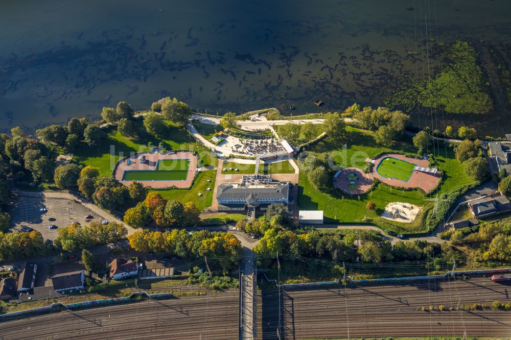 Hagen aus der Vogelperspektive: Schwimmbecken des Freibades - Familienbad im Ortsteil Hengstey in Hagen im Bundesland Nordrhein-Westfalen, Deutschland