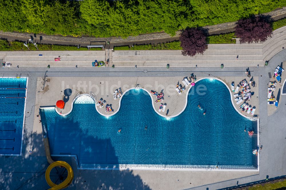 Luftbild Witten - Schwimmbecken des Freibades des Freibad Annen an der Herdecker Str in Witten im Bundesland Nordrhein-Westfalen - NRW, Deutschland