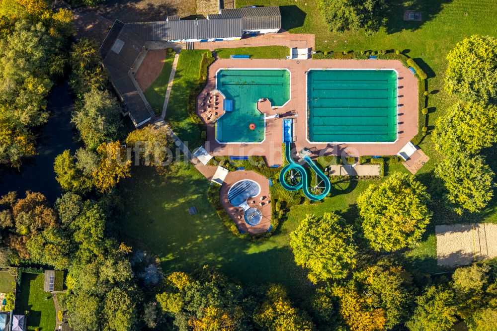 Selm aus der Vogelperspektive: Schwimmbecken des Freibades Freibad Selm in Selm im Bundesland Nordrhein-Westfalen, Deutschland