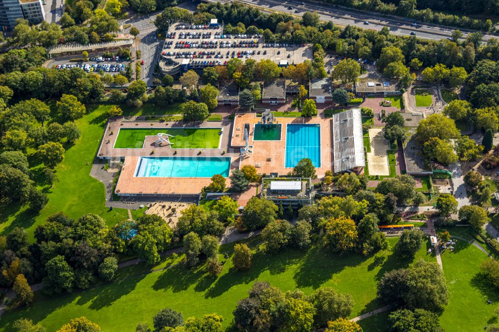 Luftbild Essen - Schwimmbecken des Freibades Grugabad in Essen im Bundesland Nordrhein-Westfalen