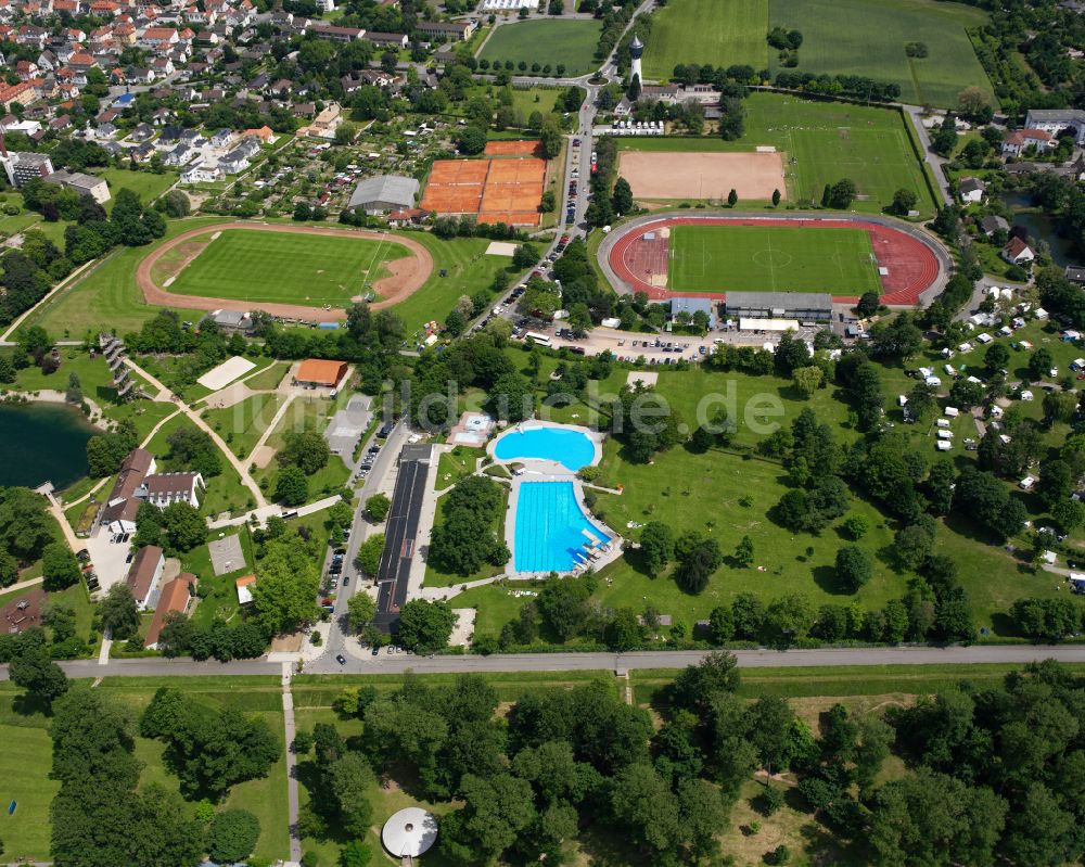 Kehl von oben - Schwimmbecken des Freibades in Kehl im Bundesland Baden-Württemberg, Deutschland