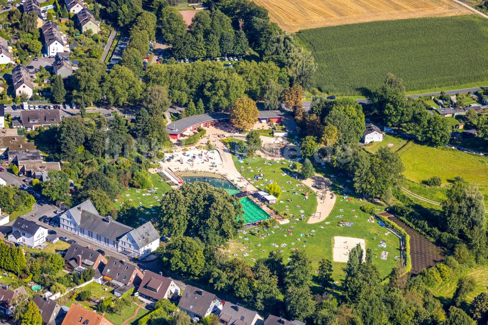 Dortmund aus der Vogelperspektive: Schwimmbecken des Freibades Naturfreibad Froschloch in Dortmund im Bundesland Nordrhein-Westfalen, Deutschland