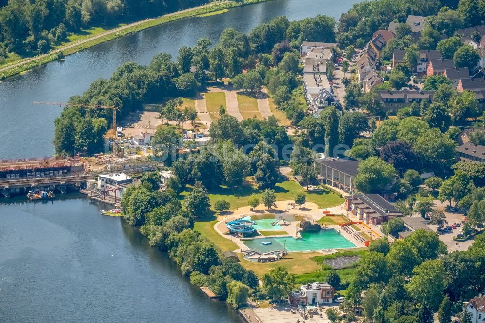 Herdecke von oben - Schwimmbecken des Freibades im Ortsteil Westende in Herdecke im Bundesland Nordrhein-Westfalen, Deutschland