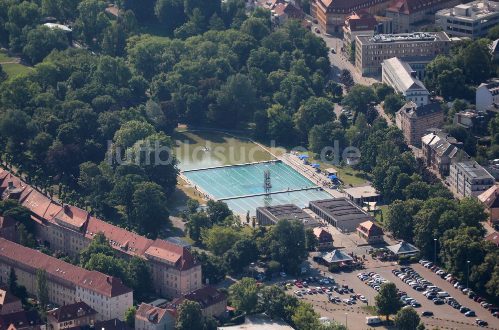 Luftbild Weimar - Schwimmbecken des Freibades Schwanseebad in Weimar im Bundesland Thüringen, Deutschland