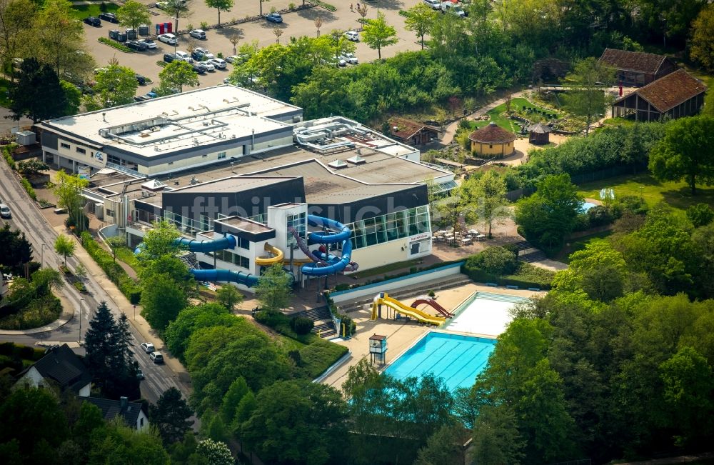 Gevelsberg von oben - Schwimmbecken des Freibades Schwimm in in Gevelsberg im Bundesland Nordrhein-Westfalen