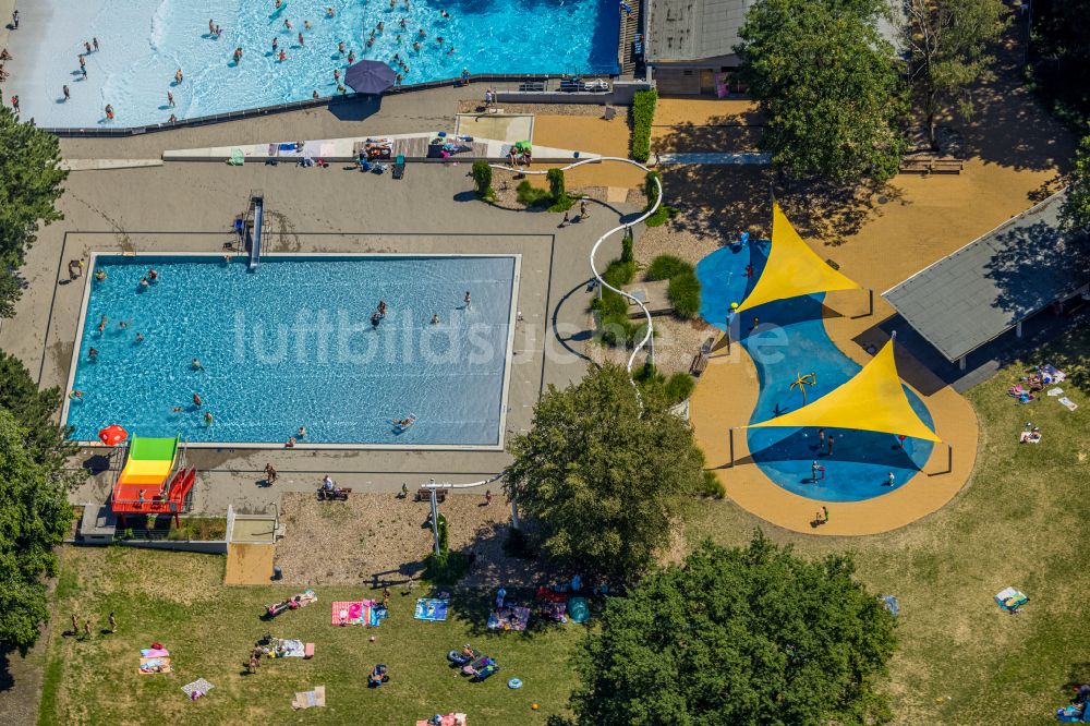 Luftbild Oberhausen - Schwimmbecken des Freibades Solbad Vonderort in Oberhausen im Bundesland Nordrhein-Westfalen, Deutschland