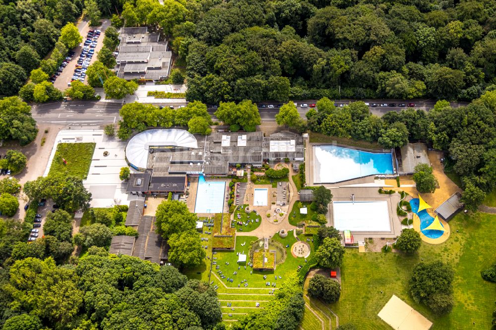 Luftbild Oberhausen - Schwimmbecken des Freibades Solbad Vonderort in Oberhausen im Bundesland Nordrhein-Westfalen, Deutschland