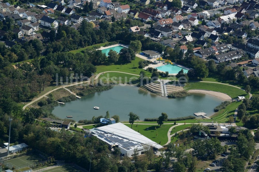 Luftaufnahme Walldorf - Schwimmbecken des Freibades Waldschwimmbad in Walldorf im Bundesland Baden-Württemberg