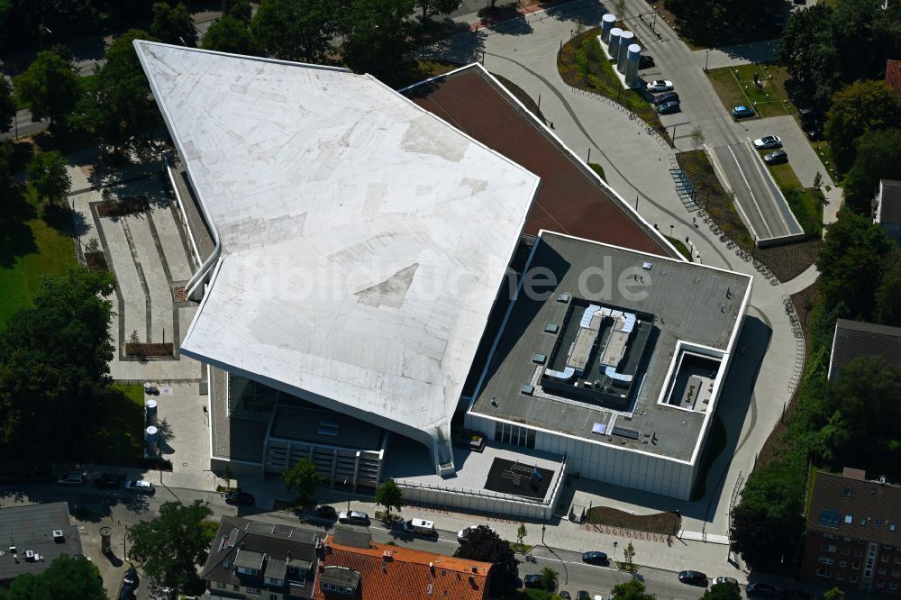 Hamburg aus der Vogelperspektive: Schwimmhalle Alster-Schwimmhalle im Ortsteil Hohenfelde in Hamburg, Deutschland