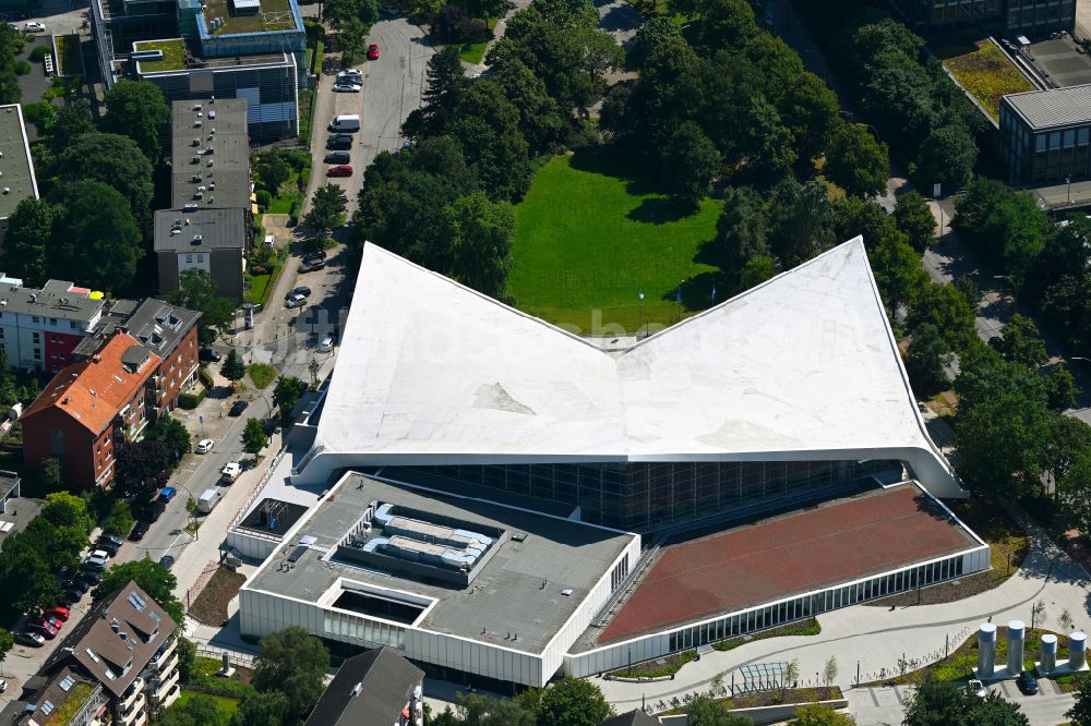 Hamburg von oben - Schwimmhalle Alster-Schwimmhalle im Ortsteil Hohenfelde in Hamburg, Deutschland