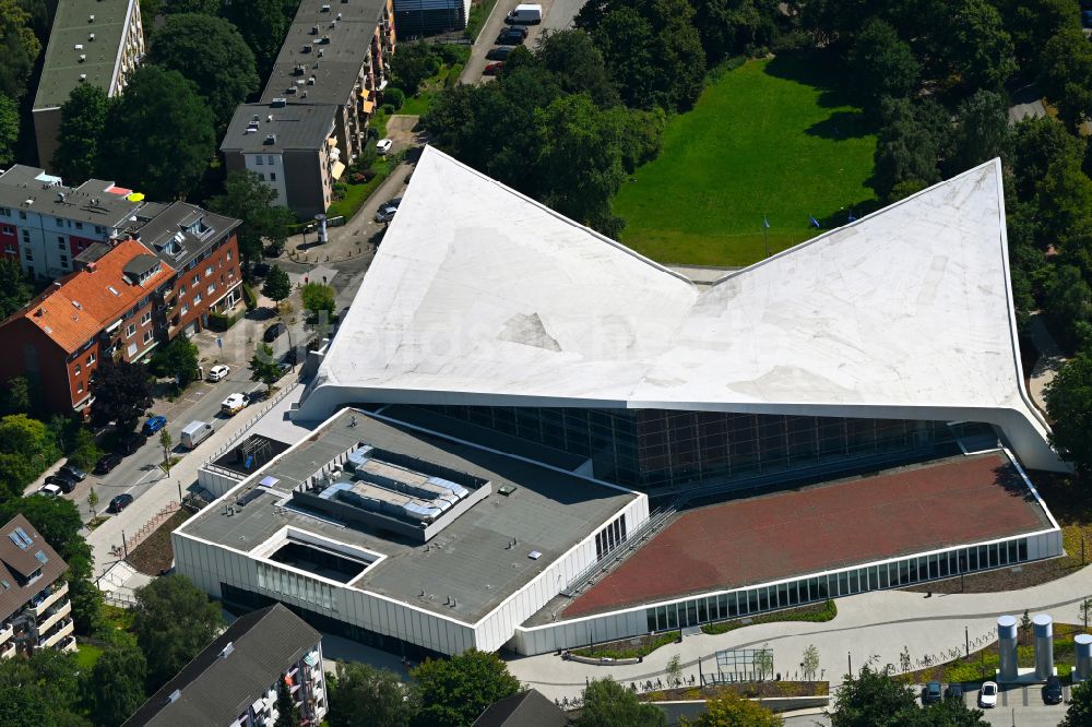 Hamburg aus der Vogelperspektive: Schwimmhalle Alster-Schwimmhalle im Ortsteil Hohenfelde in Hamburg, Deutschland