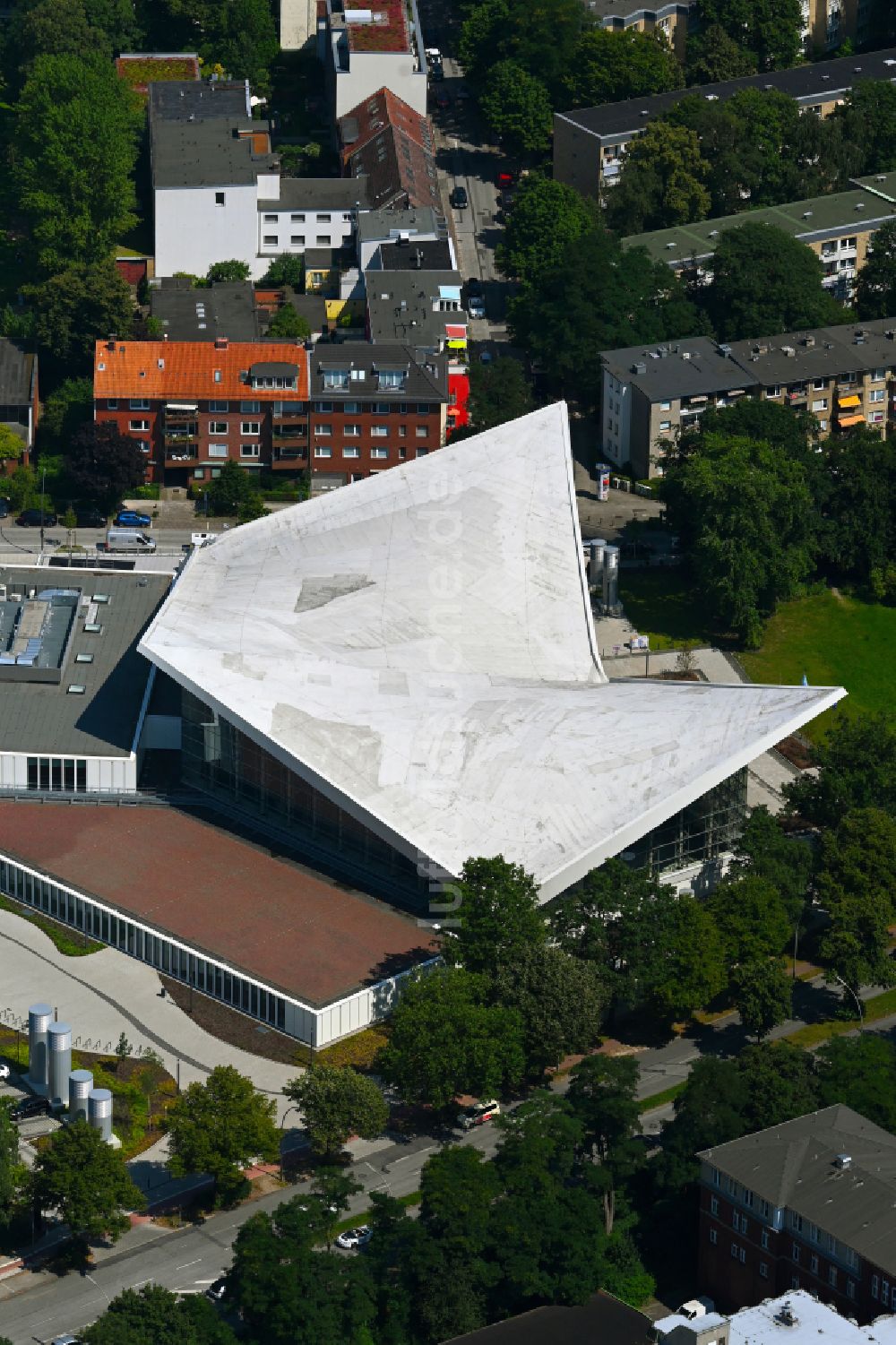 Hamburg von oben - Schwimmhalle Alster-Schwimmhalle im Ortsteil Hohenfelde in Hamburg, Deutschland