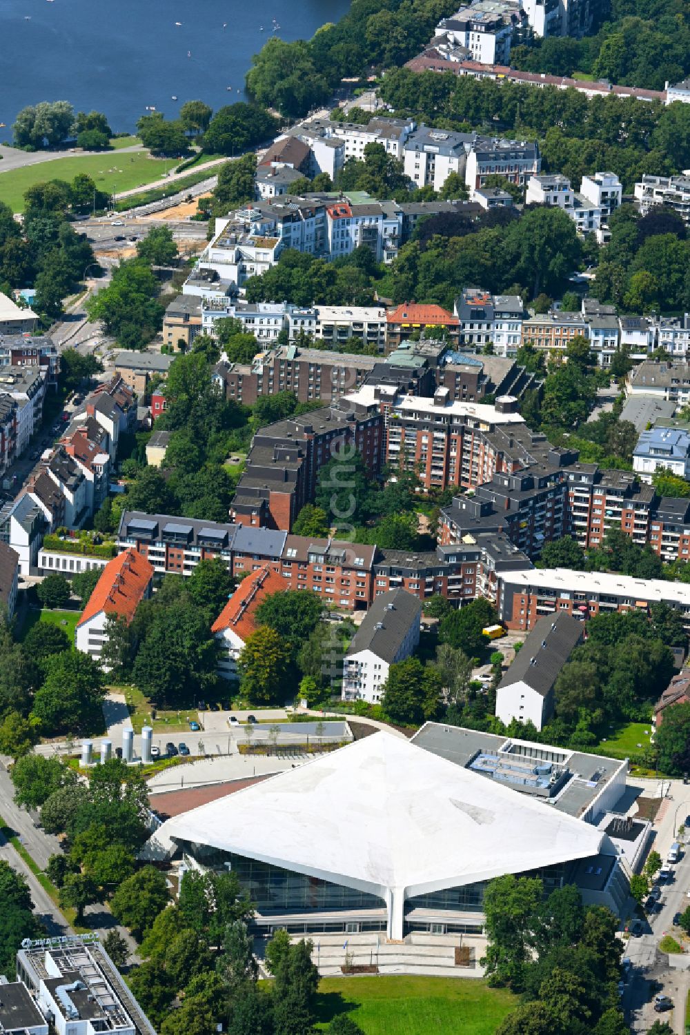 Luftbild Hamburg - Schwimmhalle Alster-Schwimmhalle im Ortsteil Hohenfelde in Hamburg, Deutschland