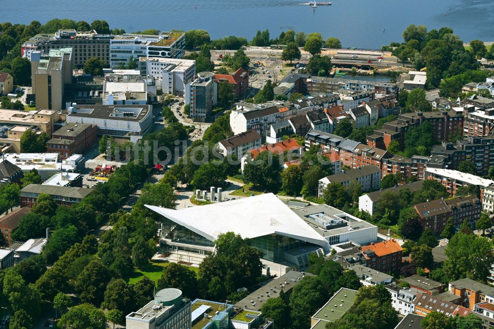 Luftbild Hamburg - Schwimmhalle Alster-Schwimmhalle im Ortsteil Hohenfelde in Hamburg, Deutschland