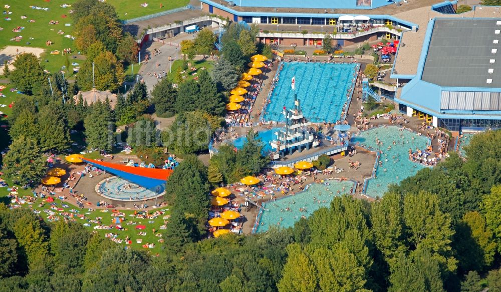 Gelsenkirchen aus der Vogelperspektive: Schwimmhalle, Freibad und Emscher-Lippe-Halle in Gelsenkirchen im Bundesland Nordrhein-Westfalen