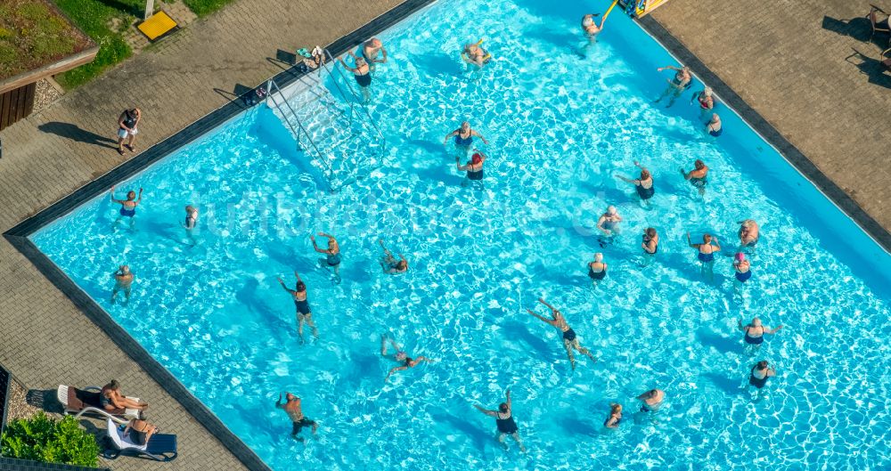 Luftbild Rothebusch - Schwimmhalle und Schwimmbecken des Freibades Solbad Vonderort in Rothebusch im Bundesland Nordrhein-Westfalen