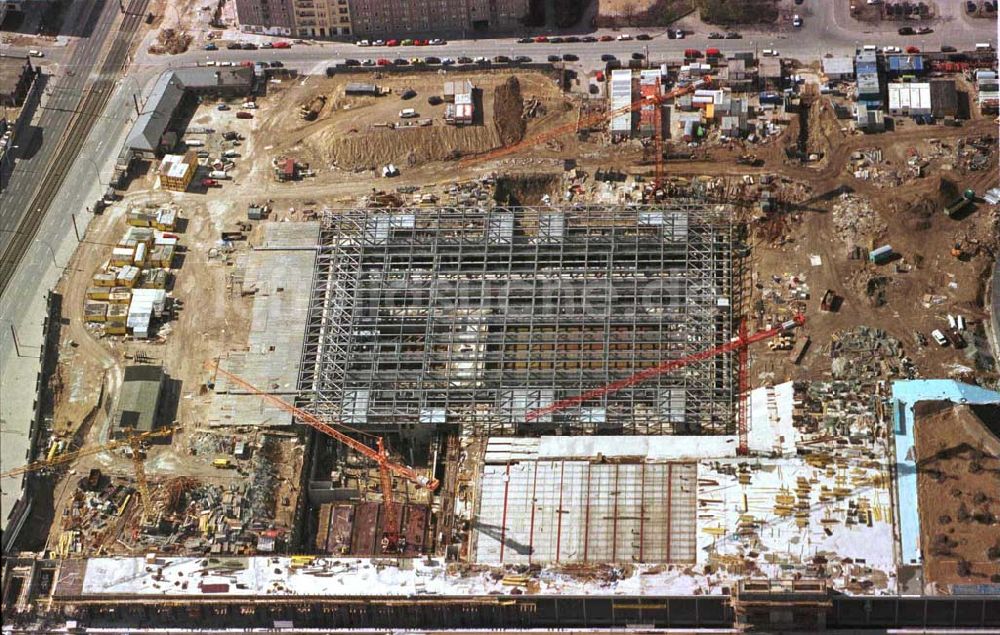 Berlin von oben - Schwimmhallenbau an der Storkower Straße