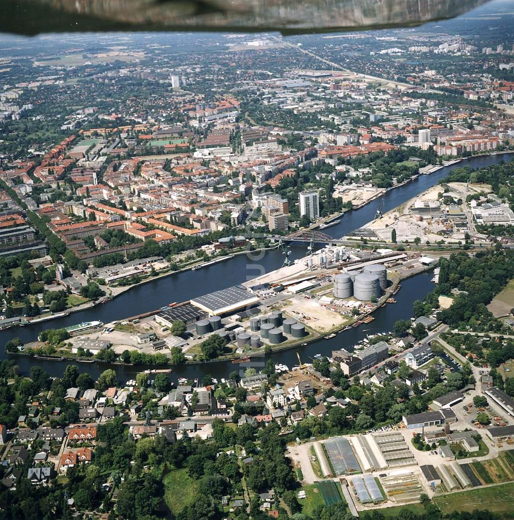 Luftbild Berlin - Spandau - Südhafen der BEHALA.