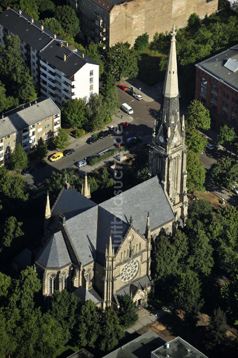 Luftbild Berlin - Sebastiankirche in Berlin- Gesundbrunnen