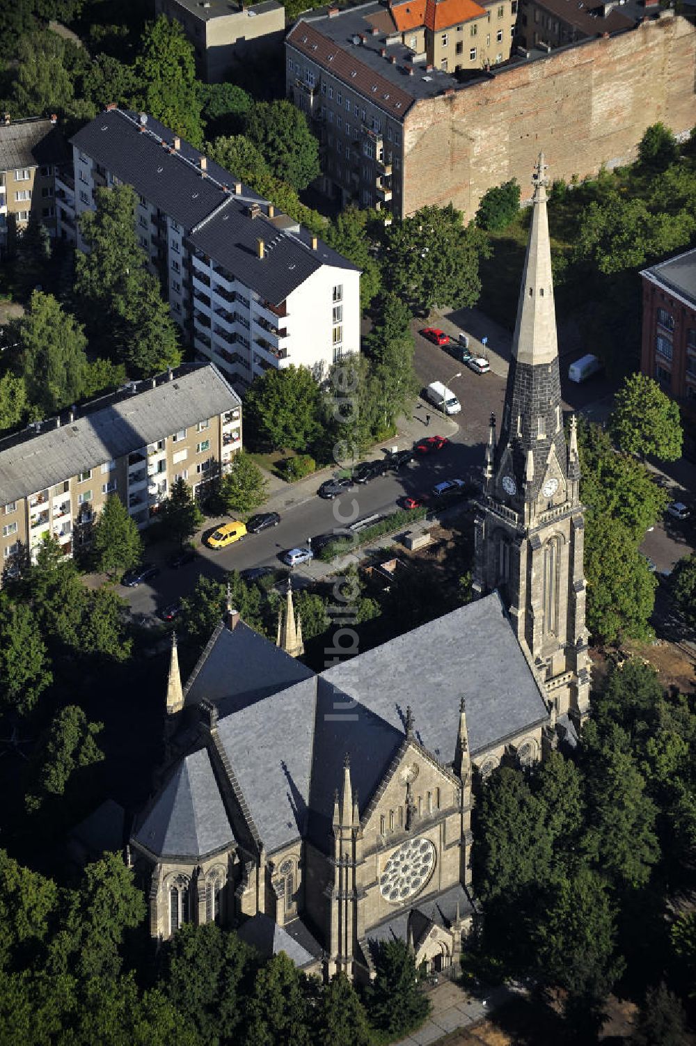 Berlin von oben - Sebastiankirche in Berlin- Gesundbrunnen