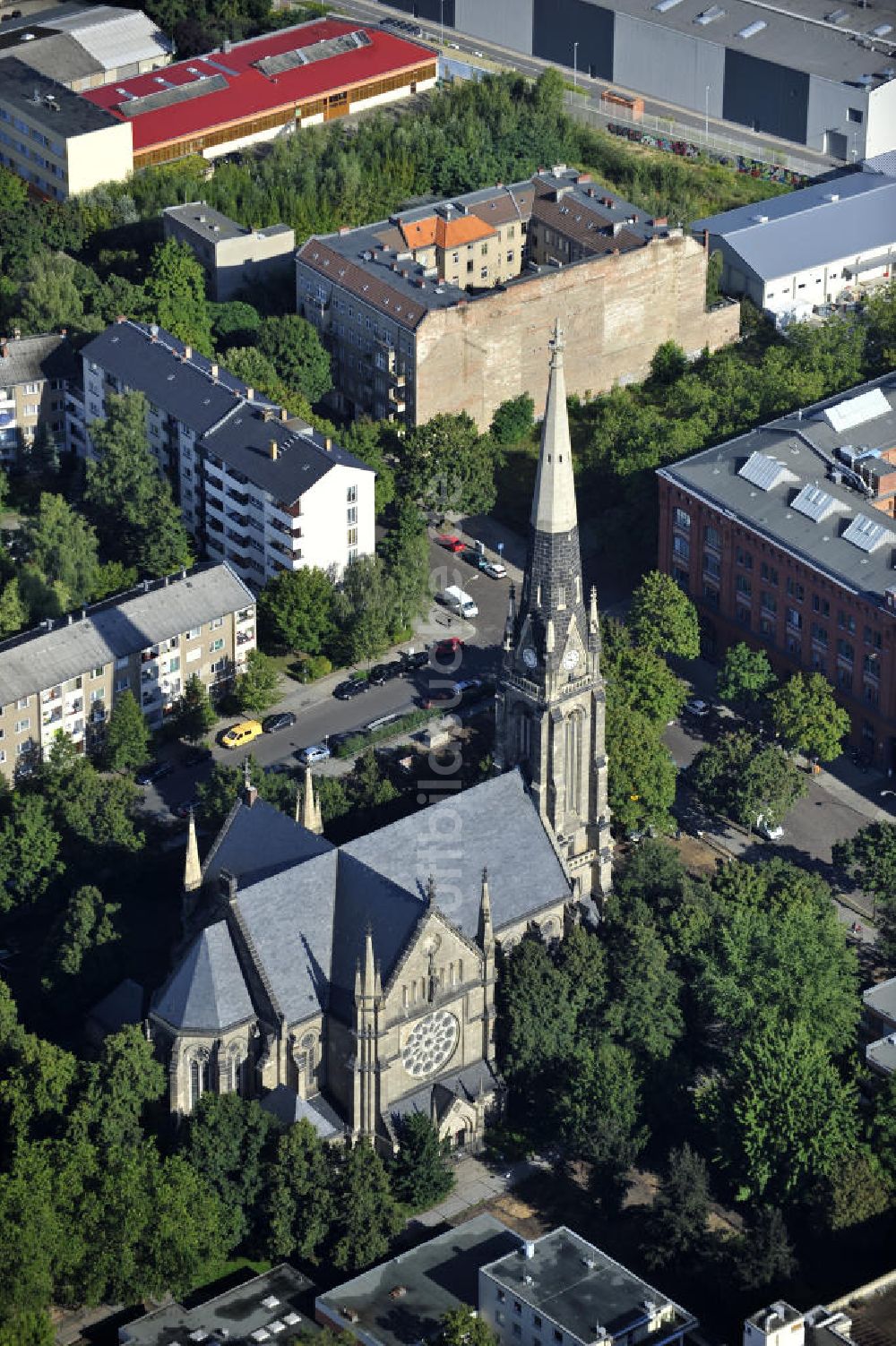 Berlin von oben - Sebastiankirche in Berlin- Gesundbrunnen