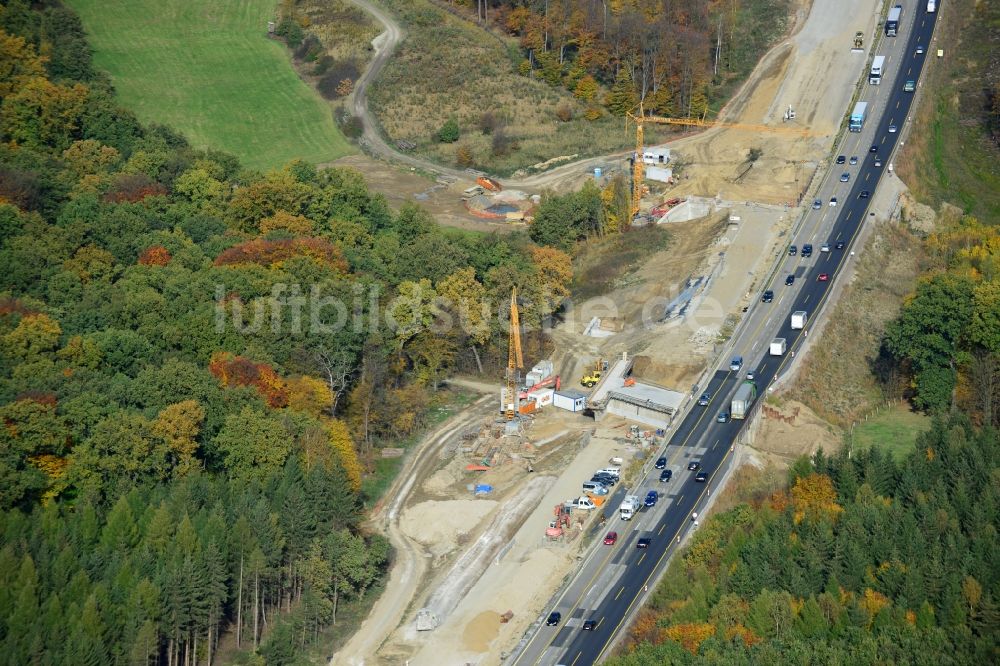 Wohldenberg aus der Vogelperspektive: Sechsstreifiger Ausbau der Bundesautobahn BAB A7 bei Wohldenberg im Bundesland Niedersachsen