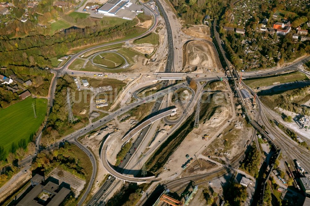 Luftbild Bochum OT Stahlhausen - Sechsstreifiger Ausbau der A40 zwischen den Anschlussstellen Gelsenkirchen und Bochum-Stahlhausen