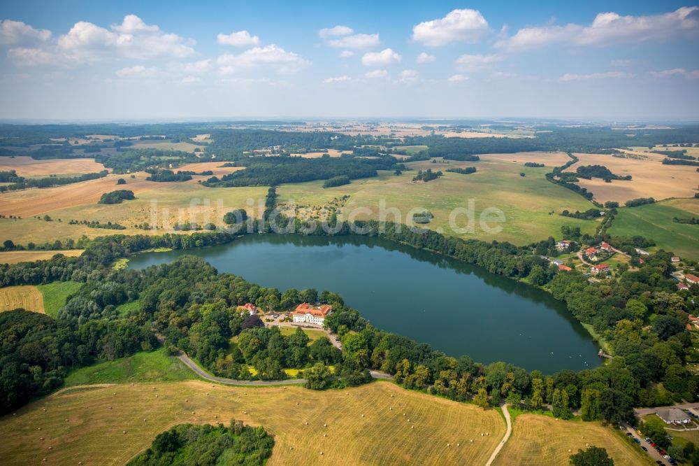 Schorssow von oben - See Haussee in Schorssow im Bundesland Mecklenburg-Vorpommern