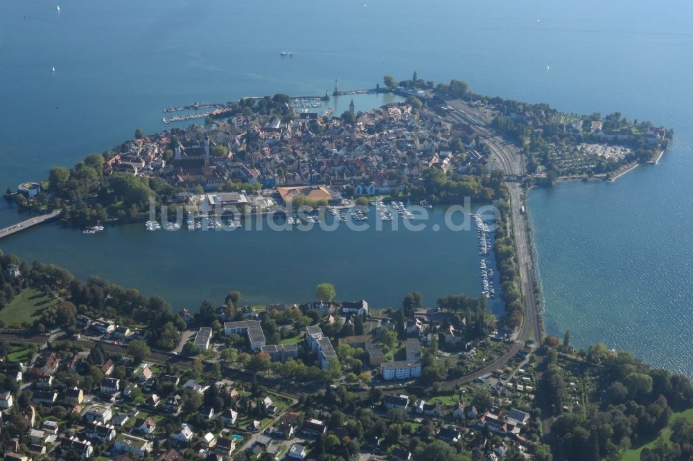 Luftaufnahme Lindau (Bodensee) - See- Insel auf dem Bodensee in Lindau (Bodensee) im Bundesland Bayern, Deutschland