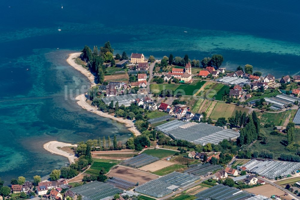 Reichenau von oben - See- Insel auf dem Bodensee in Reichenau im Bundesland Baden-Württemberg, Deutschland