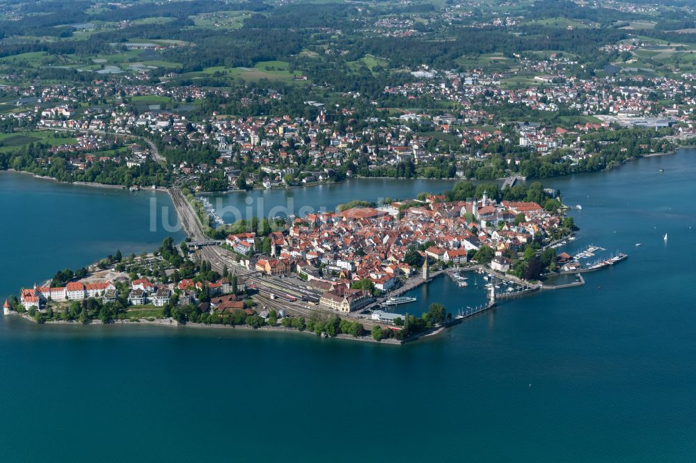 Luftaufnahme Lindau (Bodensee) - See- Insel Lindau in Lindau (Bodensee) im Bundesland Bayern, Deutschland