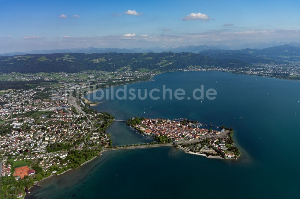 Lindau (Bodensee) aus der Vogelperspektive: See- Insel Lindau in Lindau (Bodensee) im Bundesland Bayern, Deutschland