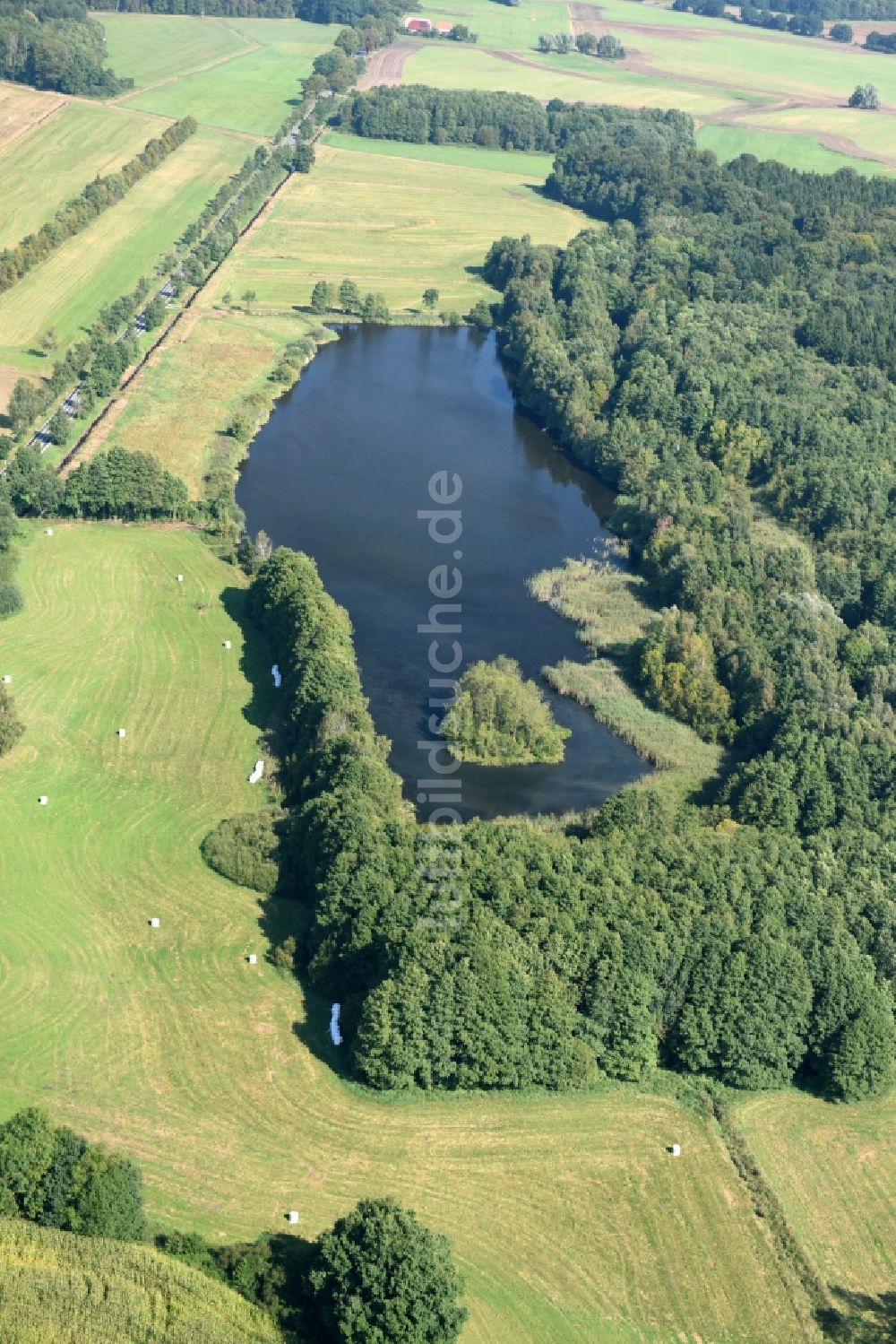 Luftbild Wittendörp - See- Insel auf dem See in Wittendörp im Bundesland Mecklenburg-Vorpommern